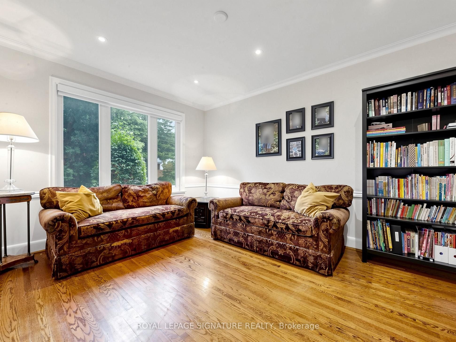 46 Brookview Drive, Toronto, ON M6A 2K2 photo 2
