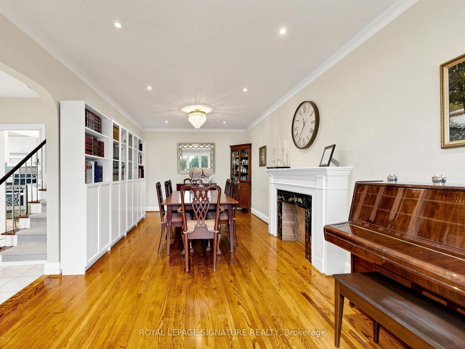 46 Brookview Drive, Toronto, ON M6A 2K2 photo 5