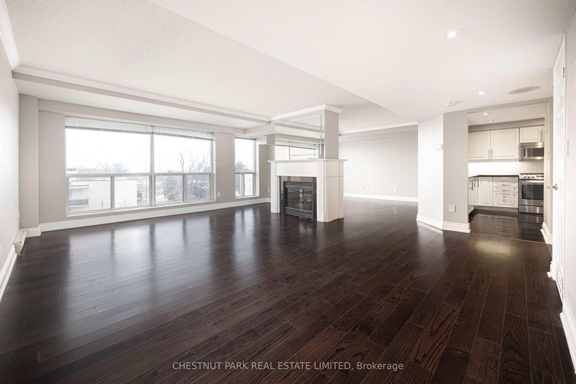 1818 Bayview Avenue 607, Toronto, ON M4G 4G6 photo 3