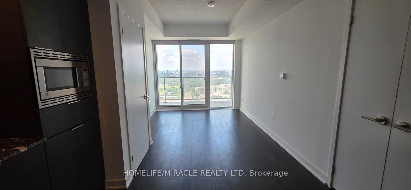 50 O'Neil Road 2307, Toronto, ON M3C 0R1 photo 2