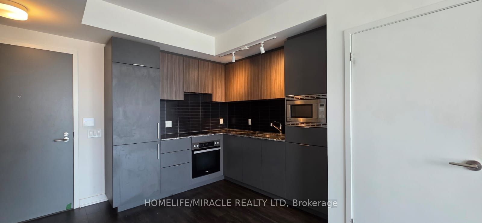 50 O'Neil Road 2307, Toronto, ON M3C 0R1 photo 4