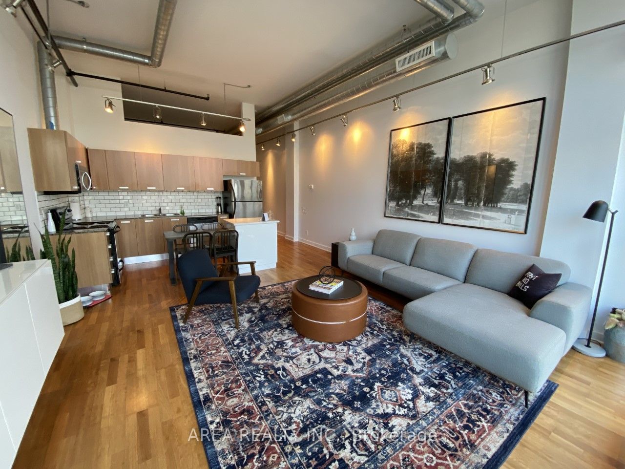 43 Hanna Avenue 602, Toronto, ON M6K 1X1 photo 2