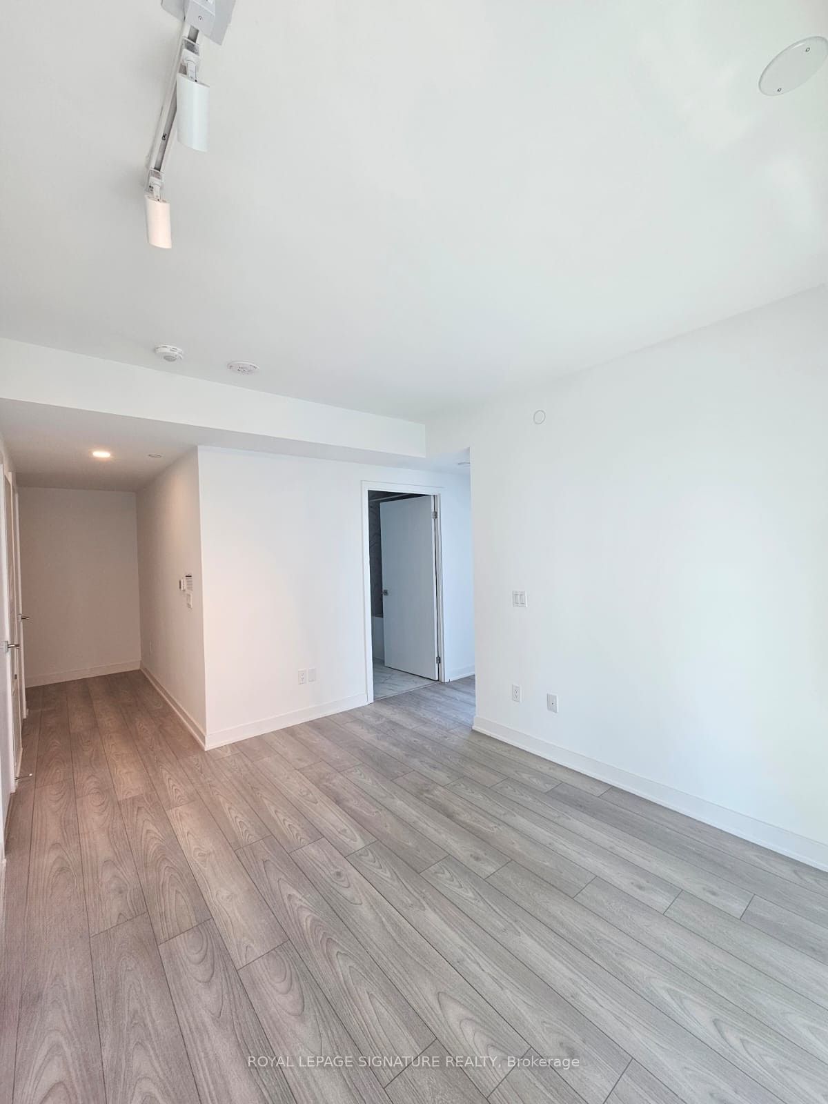 252 Church Street 3006, Toronto, ON M5B 0E6 photo 2