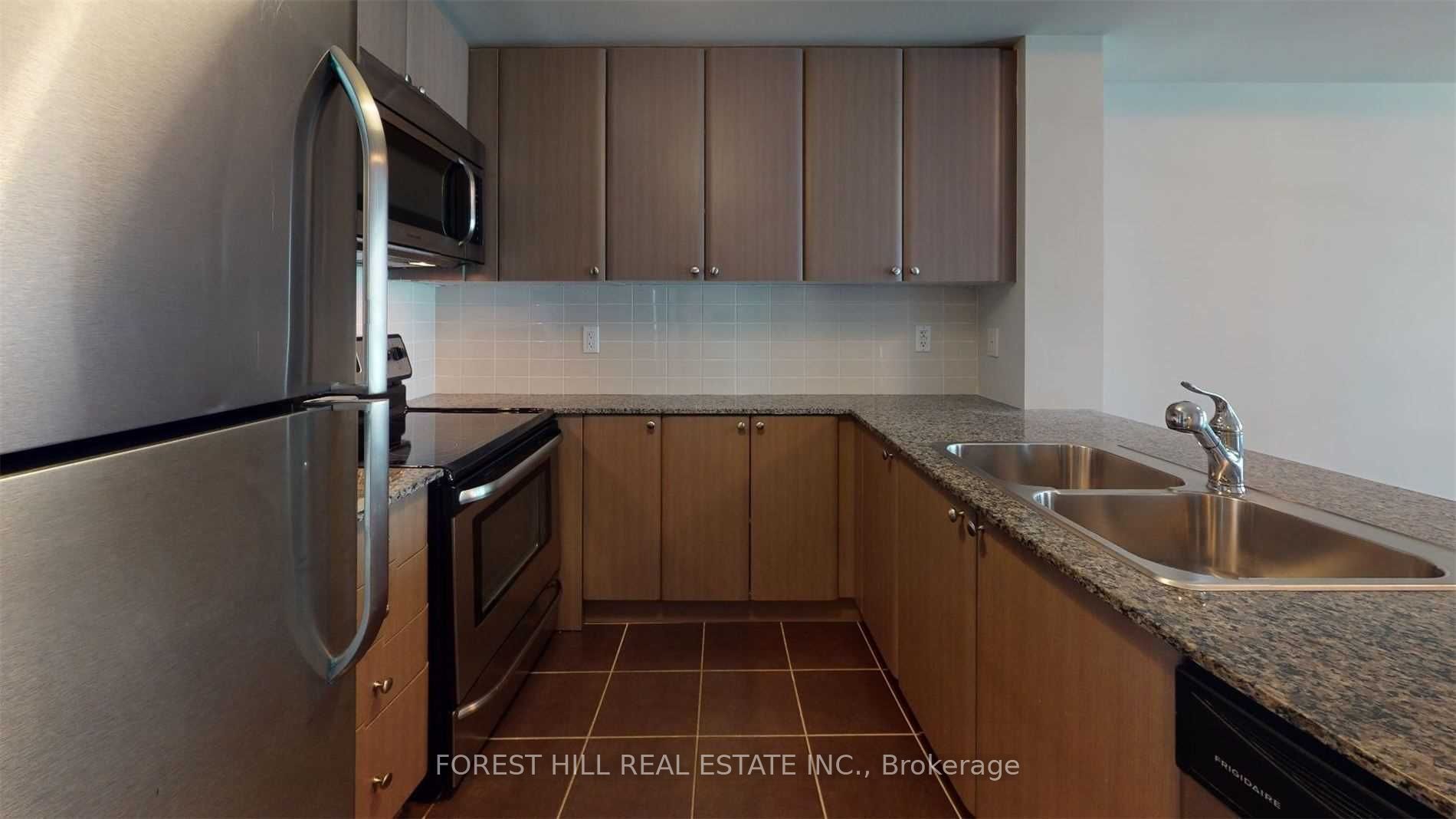 525 Wilson Avenue 506, Toronto, ON M3H 1V1 photo 3
