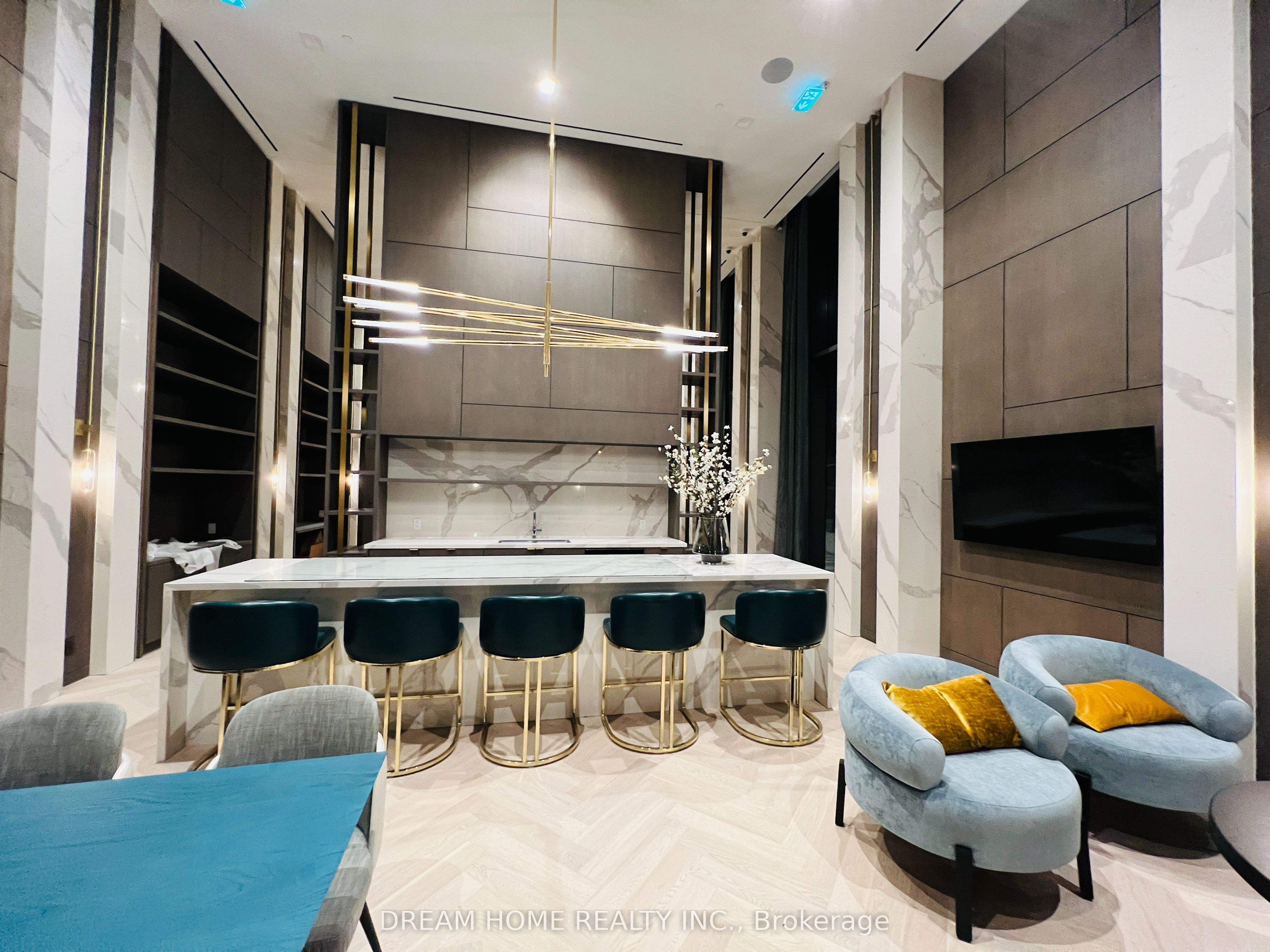 15 Holmes Avenue 2102, Toronto, ON M2N 4L8 photo 4