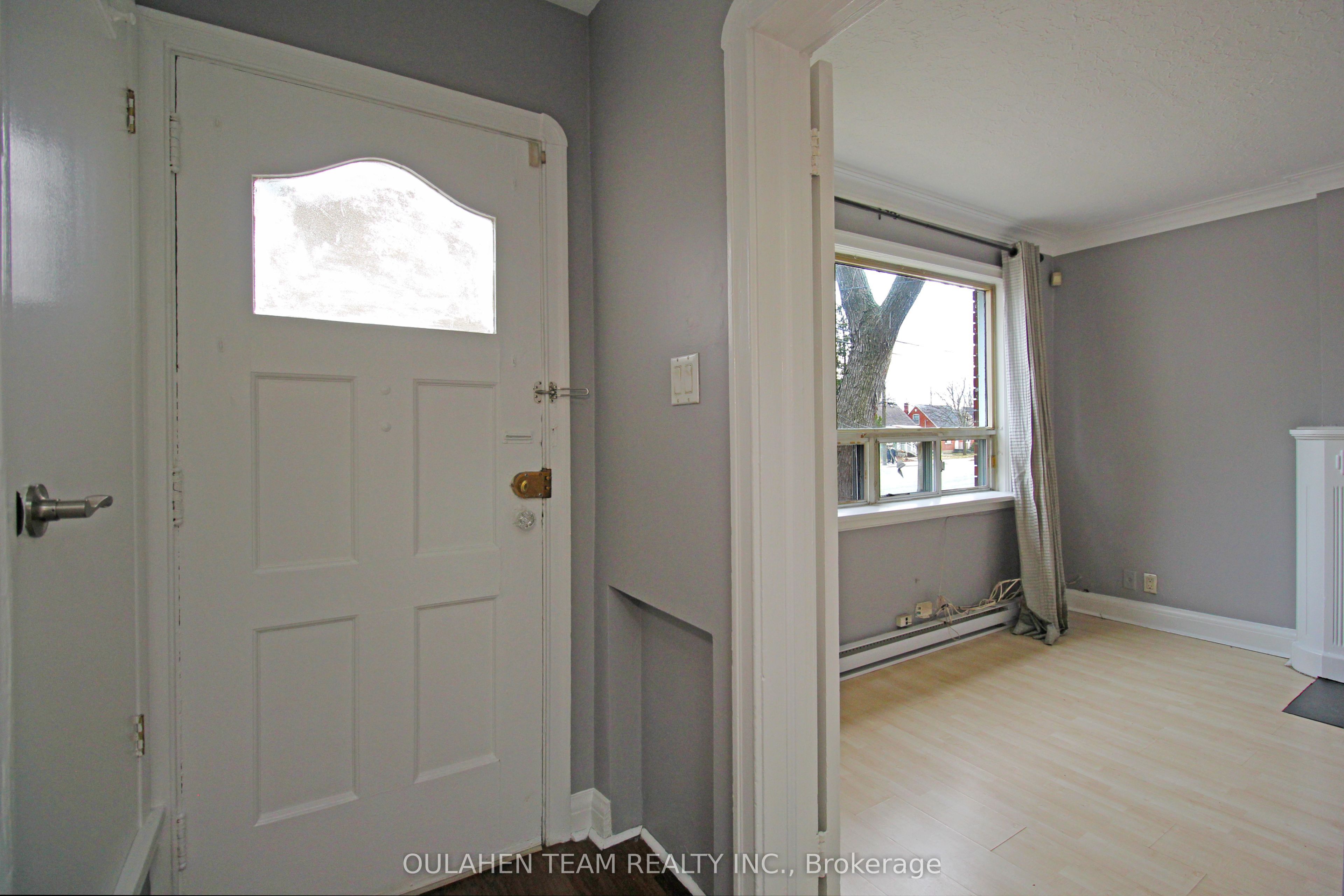 38 Finch Avenue W, Toronto, ON M2N 2G9 photo 2