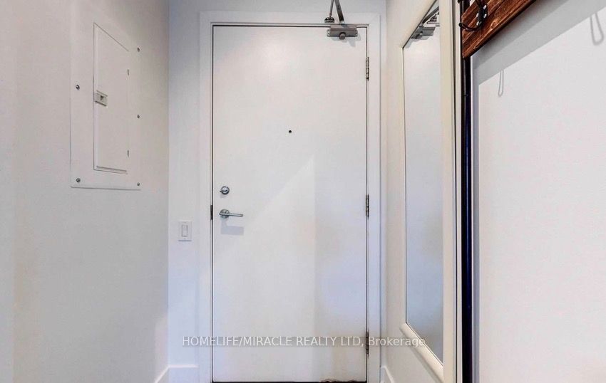 318 King Street E 207, Toronto, ON M5A 1C1