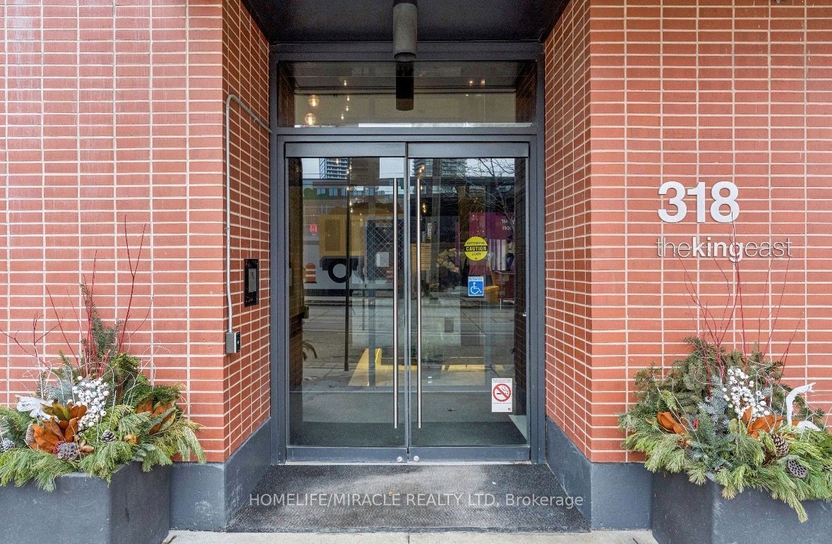 318 King Street E 207, Toronto, ON M5A 1C1 photo 3