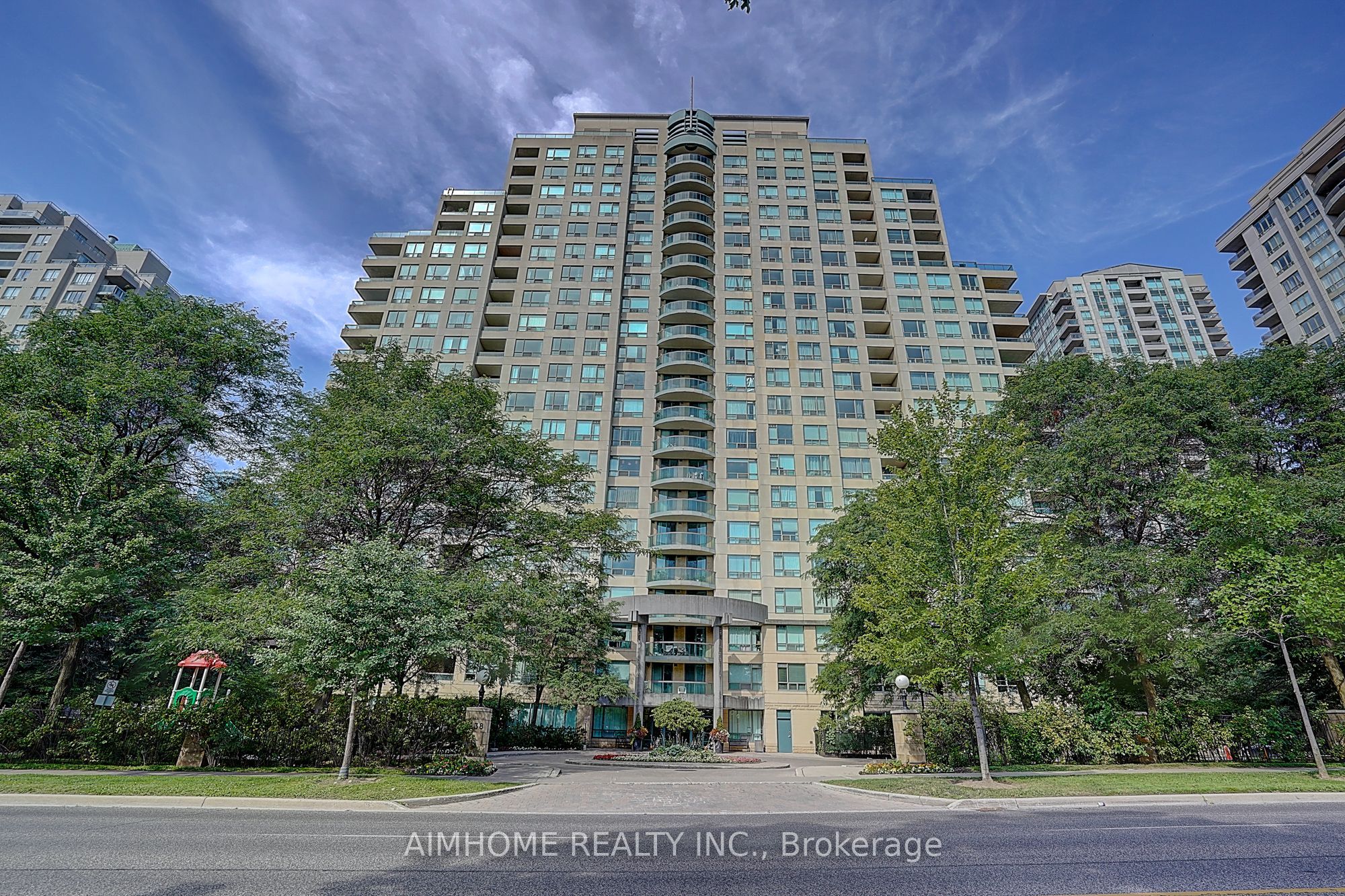 238 Doris Avenue 511, Toronto, ON M2N 6W1