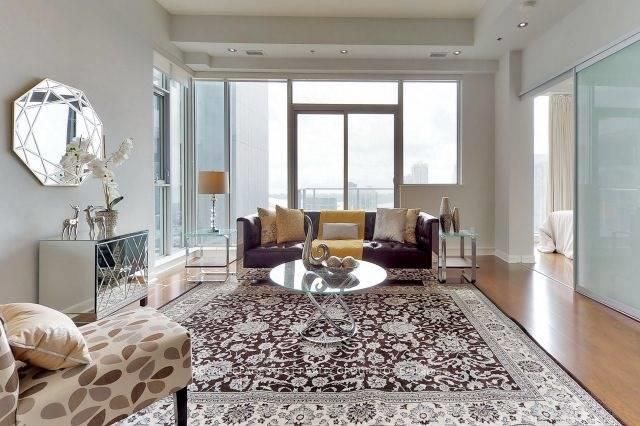 375 King Street W Lph3403, Toronto, ON M5V 1K1 photo 4