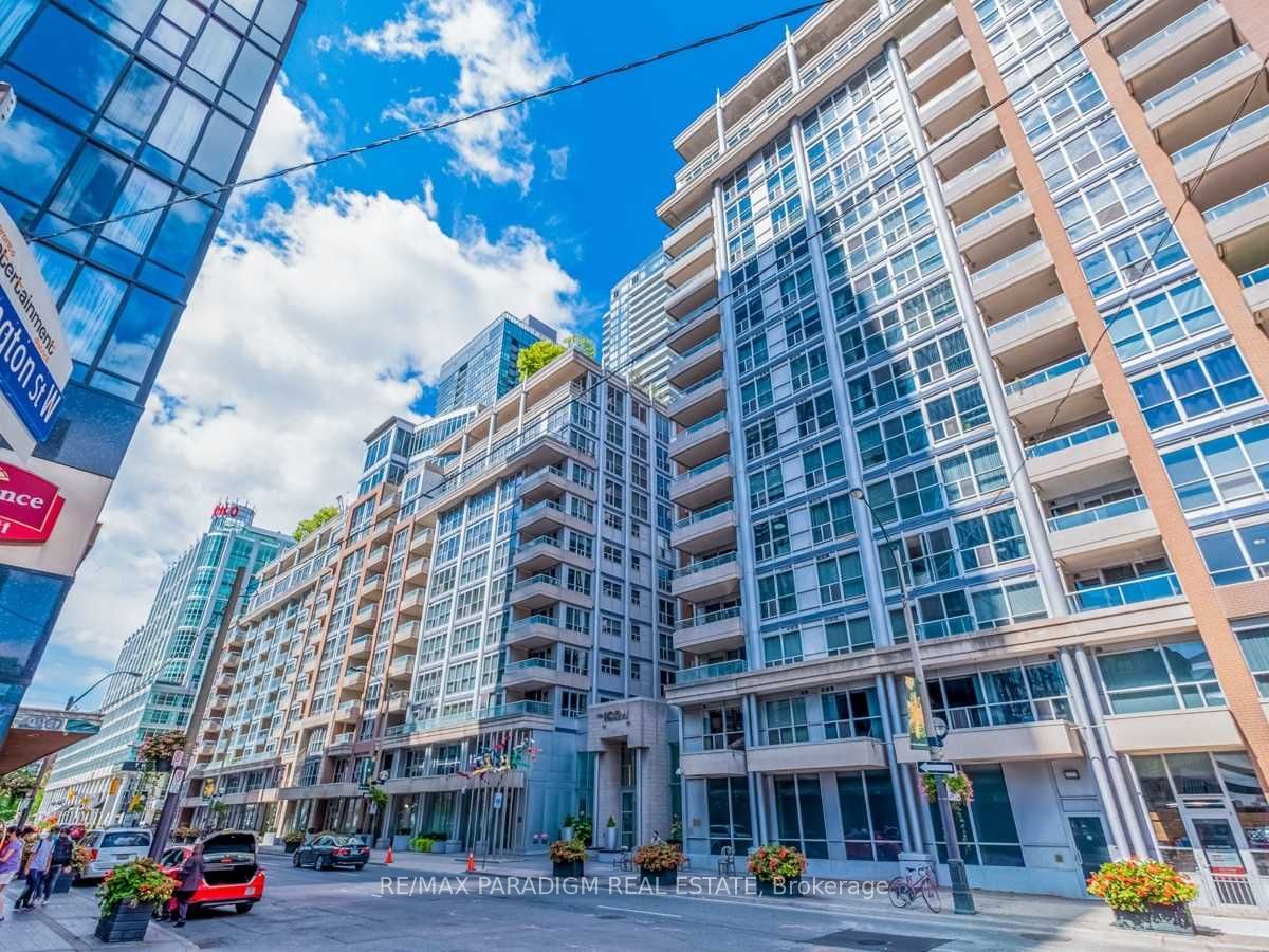250 Wellington Street W 228, Toronto, ON M5V 3P6