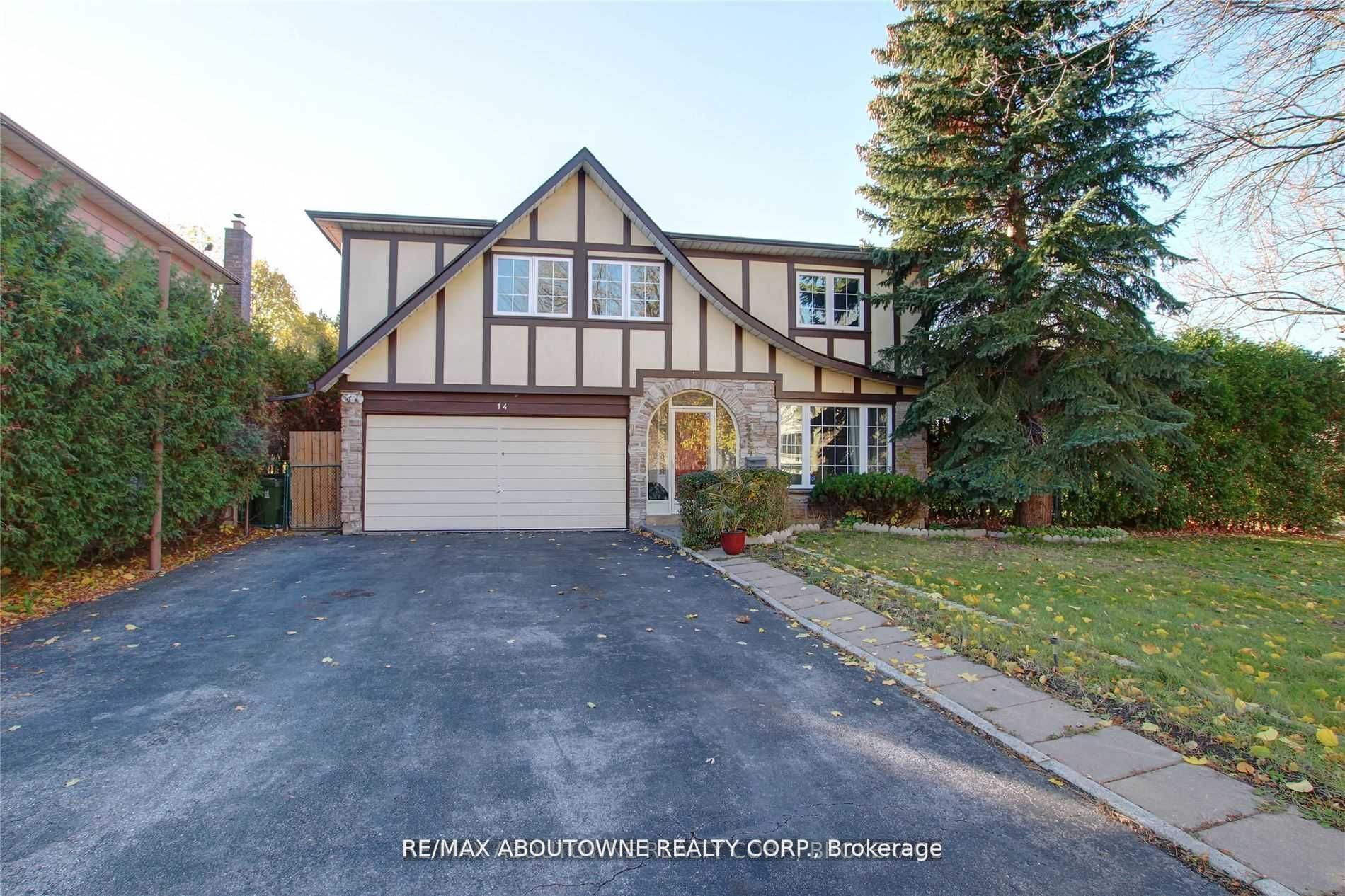 14 Angus Drive Lower, Toronto, ON M2J 2X1