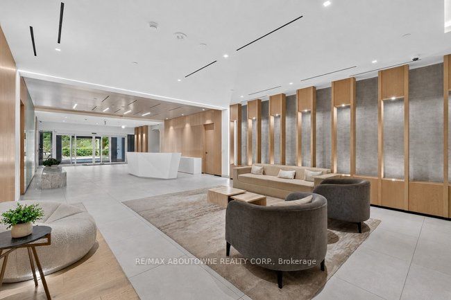 5 Defries Street 1120, Toronto, ON M5A 0W7 photo 5
