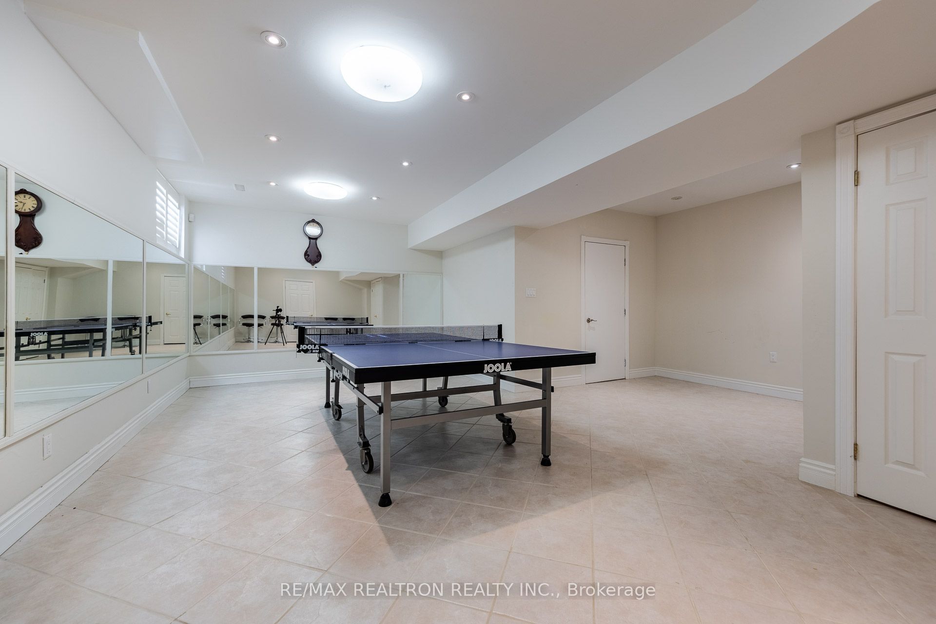 25 Clarkhill Street, Toronto, ON M2R 2G6 photo 4