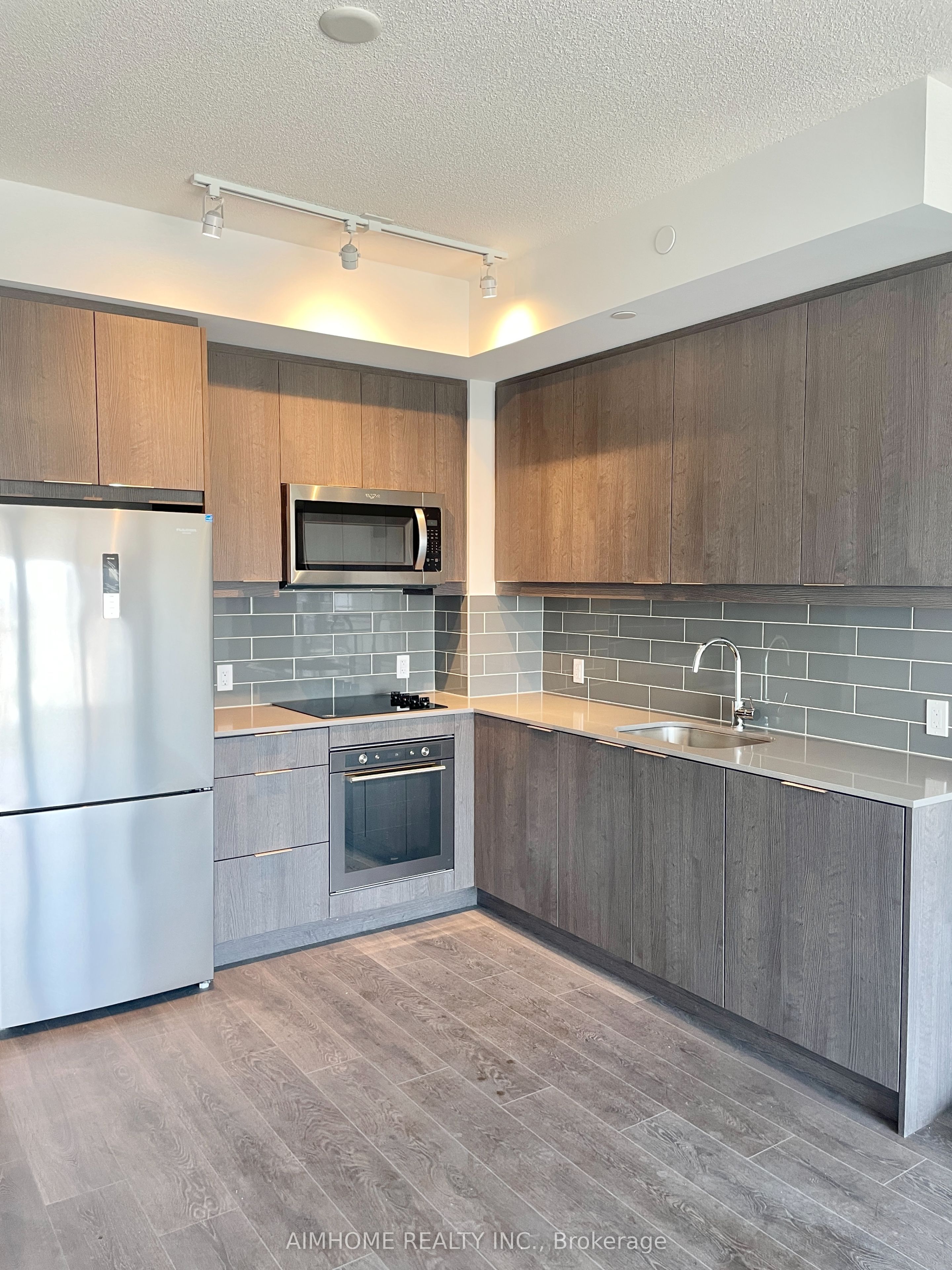 32 Forest Manor Road 2105, Toronto, ON M2J 0H2 photo 3