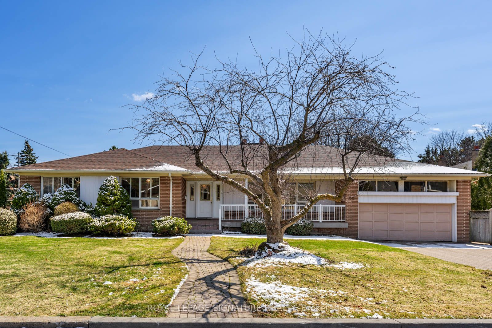 66 Carscadden Drive, Toronto, ON M2R 2A9
