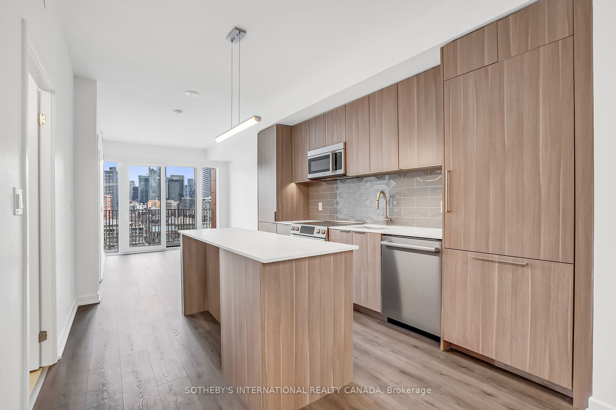 88 Bathurst Street 1107, Toronto, ON M5V 0W8