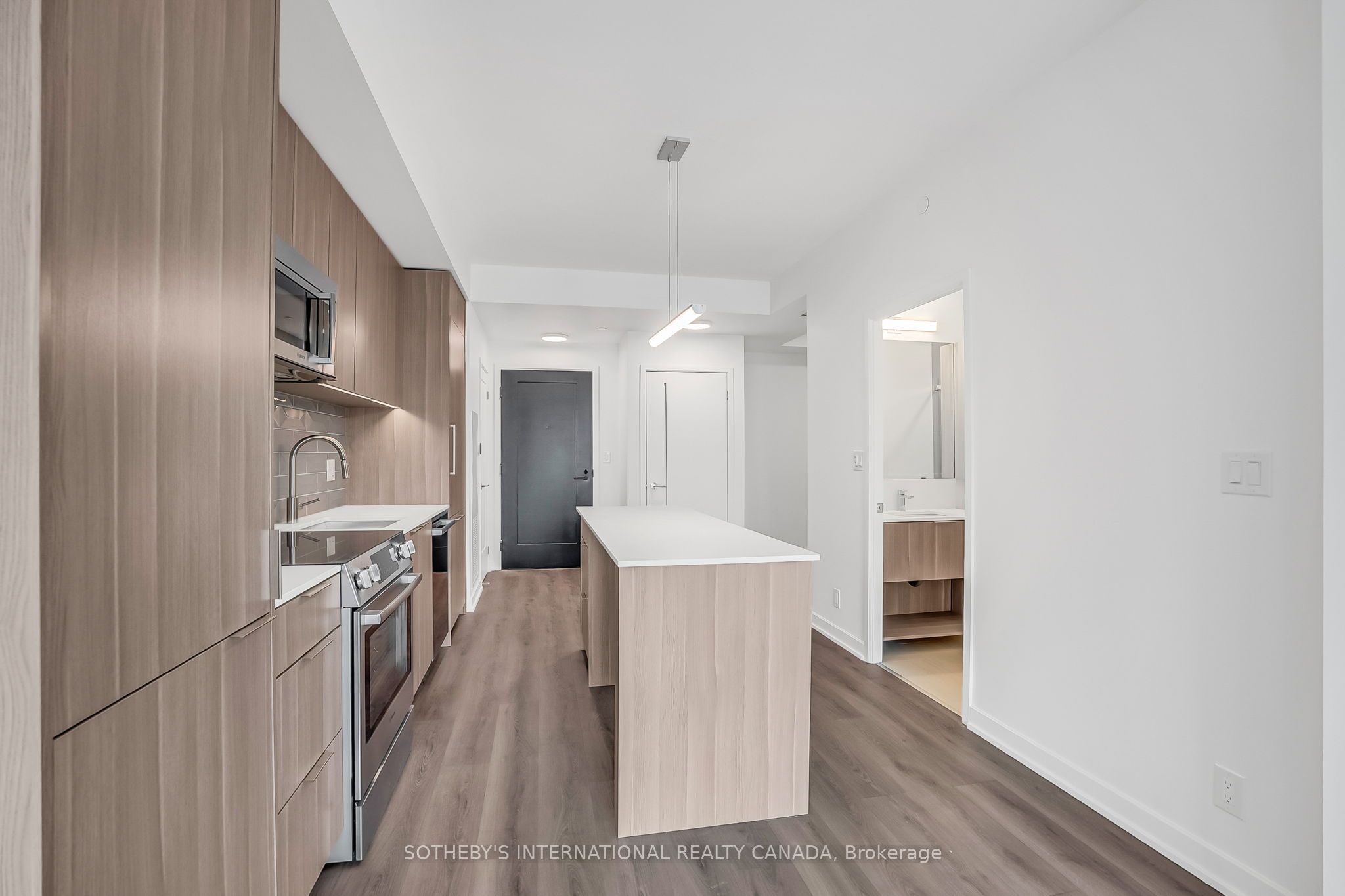 88 Bathurst Street 1107, Toronto, ON M5V 0W8 photo 5