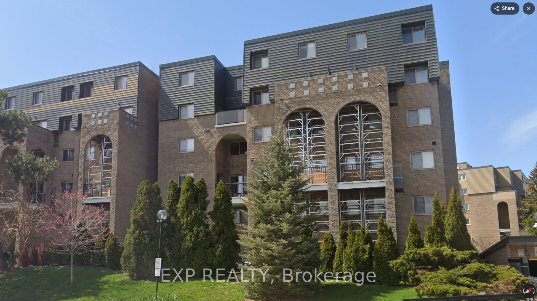 4001 Don Mills Road 220, Toronto, ON M2H 3J8