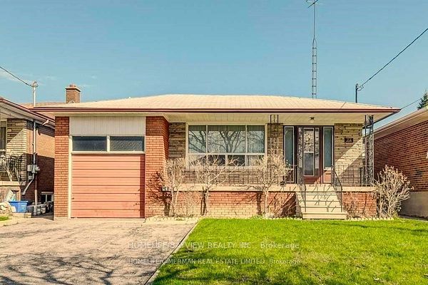 22 OTONABEE Avenue LOWER #B, Toronto, ON M2M 2S3