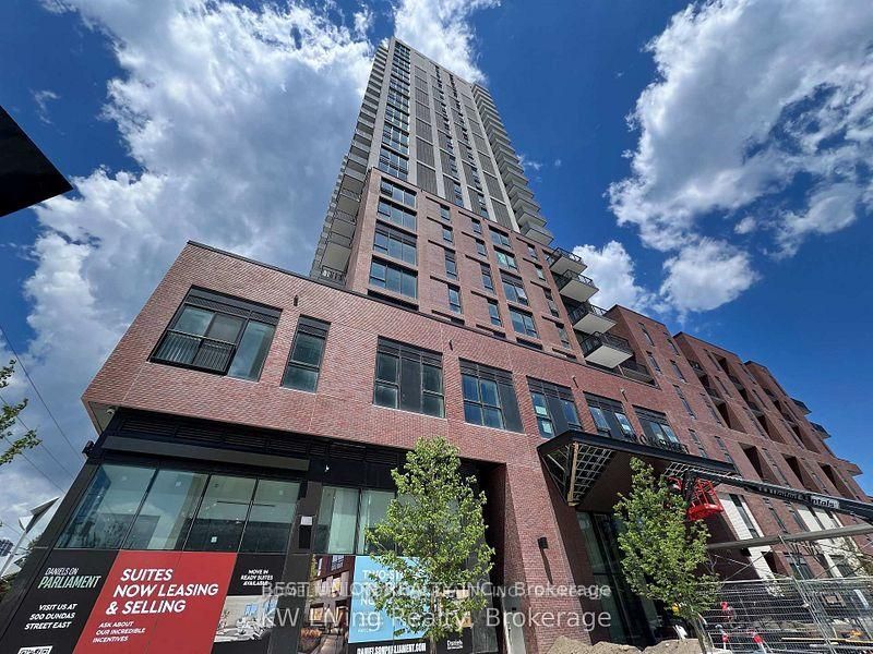 10 Oak Street 2510, Toronto, ON M5A 0Z1