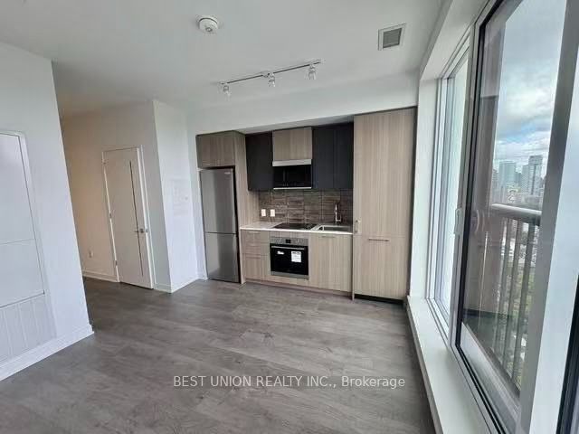 10 Oak Street 2510, Toronto, ON M5A 0Z1 photo 3