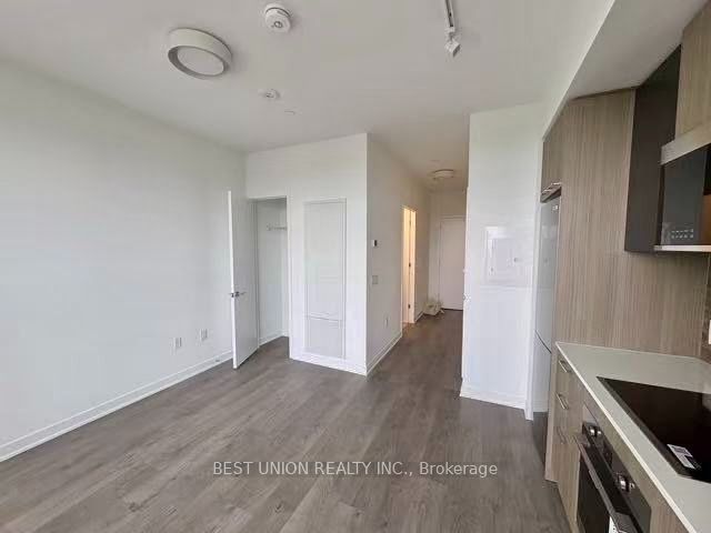 10 Oak Street 2510, Toronto, ON M5A 0Z1 photo 4