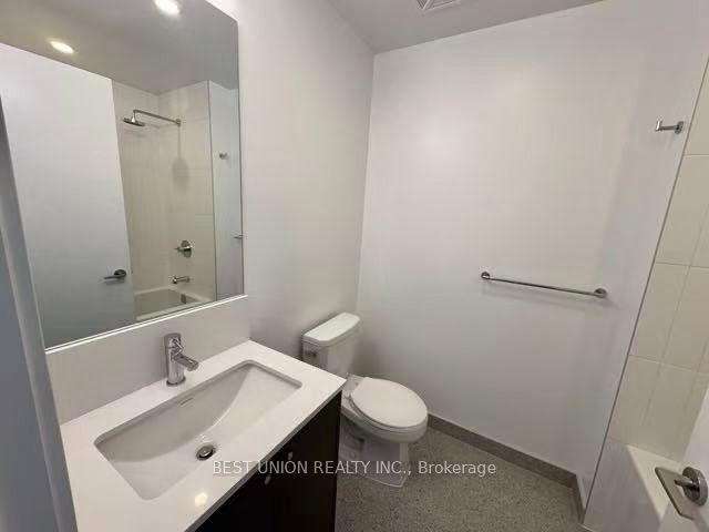 10 Oak Street 2510, Toronto, ON M5A 0Z1 photo 5
