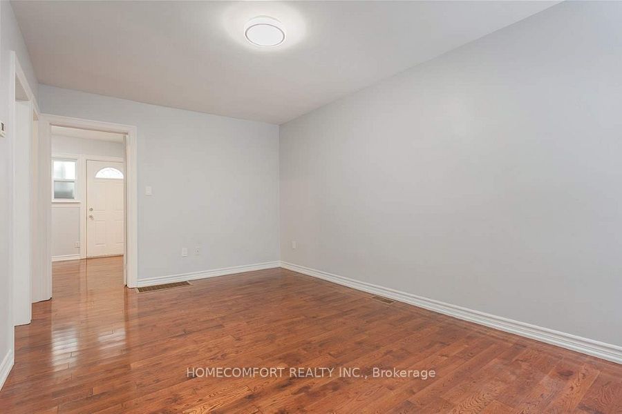 208 Manning Avenue, Toronto, ON M6J 2K7 photo 4