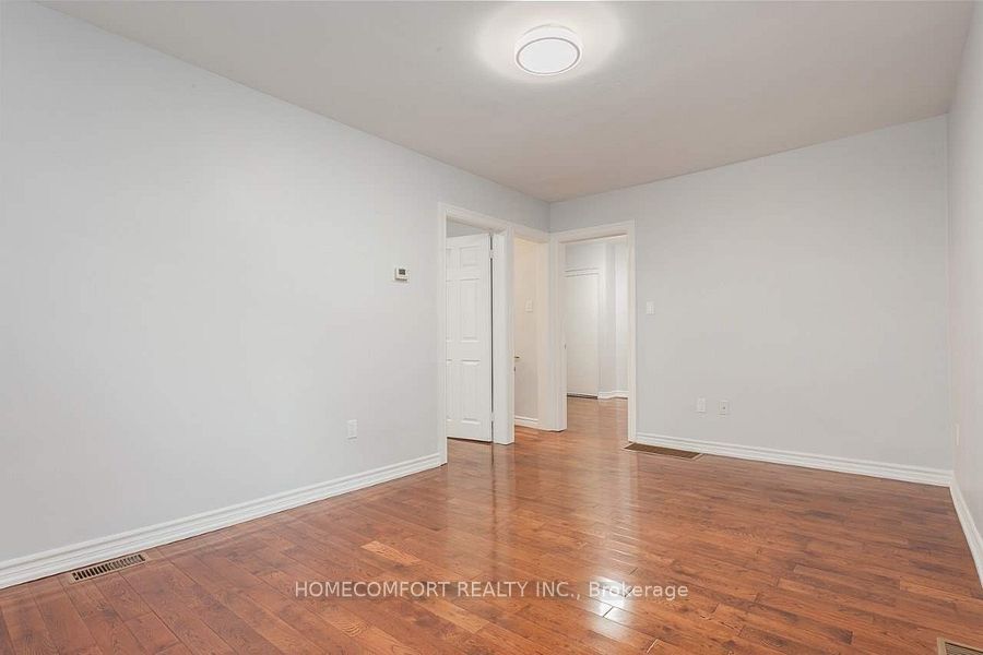 208 Manning Avenue, Toronto, ON M6J 2K7 photo 5
