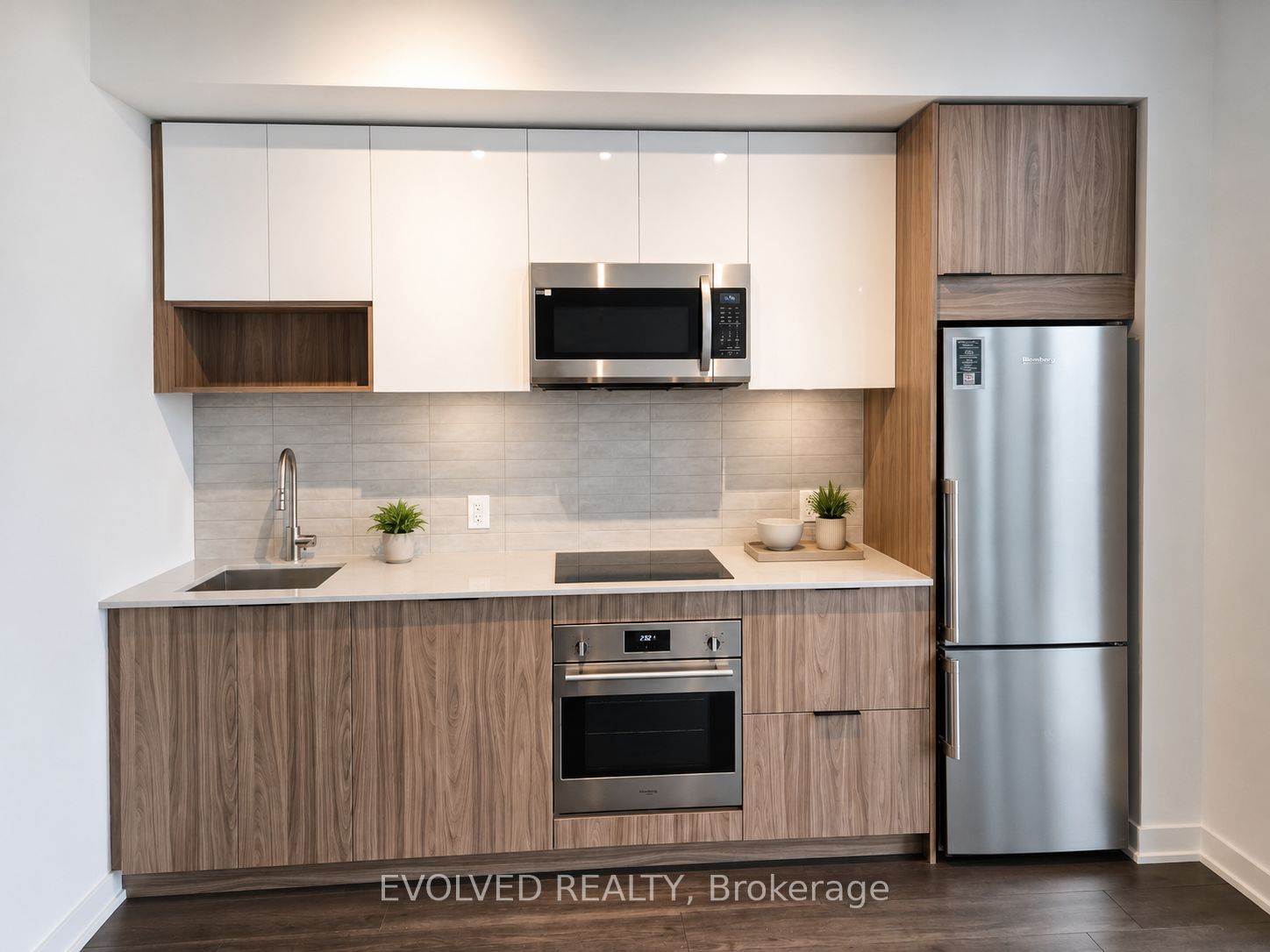 5 Defries Street 906, Toronto, ON M5A 0W7 photo 4