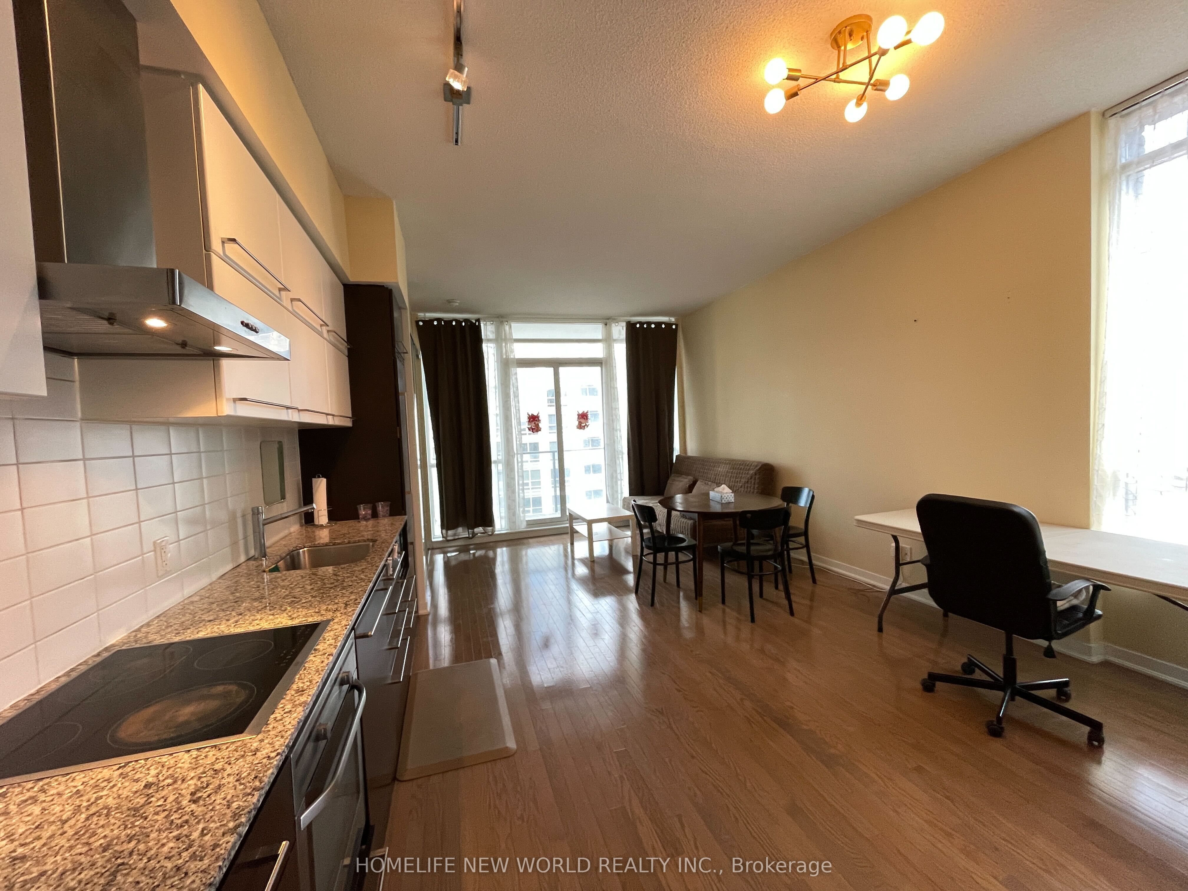 770 Bay Street 2606, Toronto, ON M5G 0A6