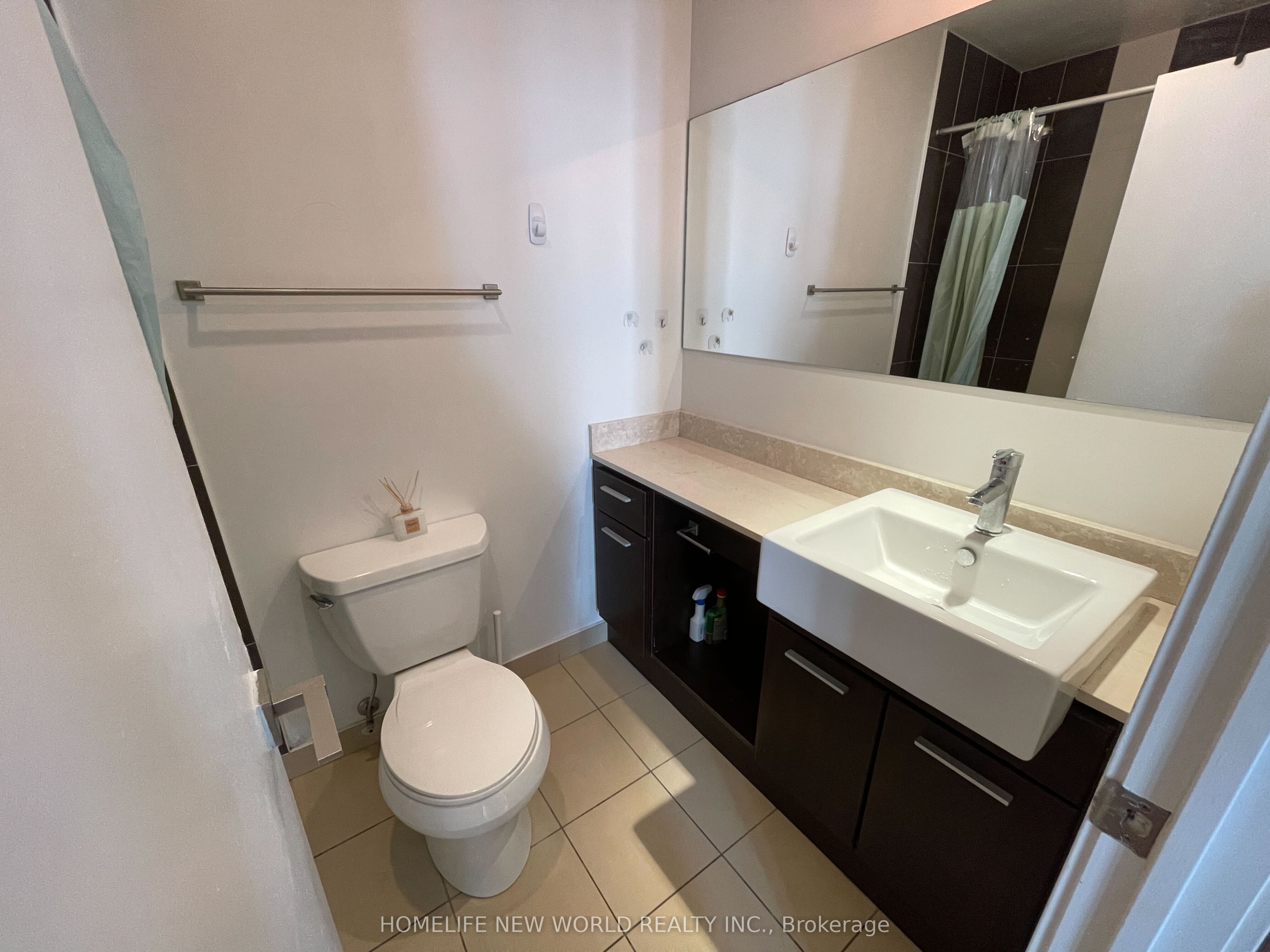 770 Bay Street 2606, Toronto, ON M5G 0A6 photo 5