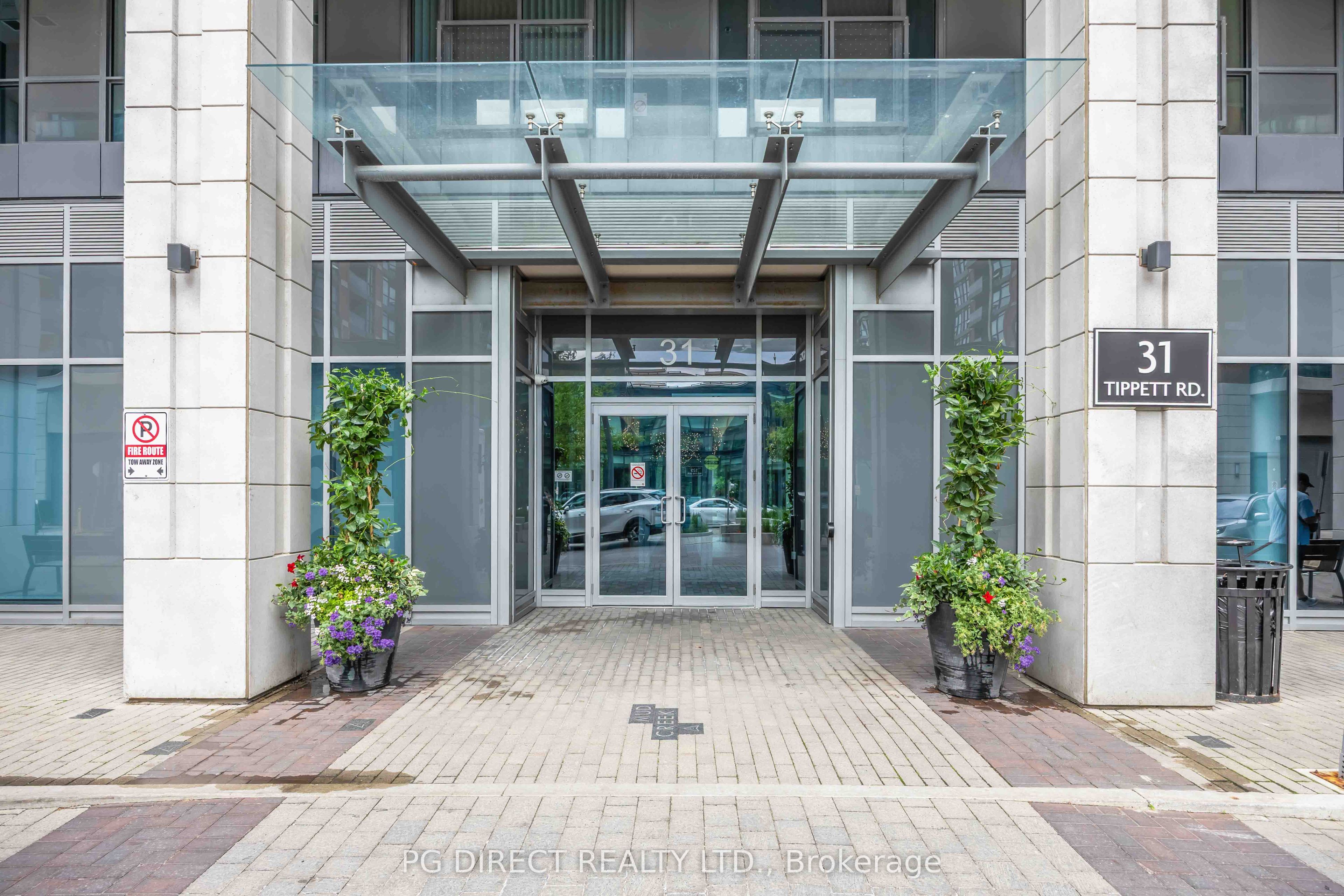 31 Tippett Road 363, Toronto, ON M3H 0C8 photo 2