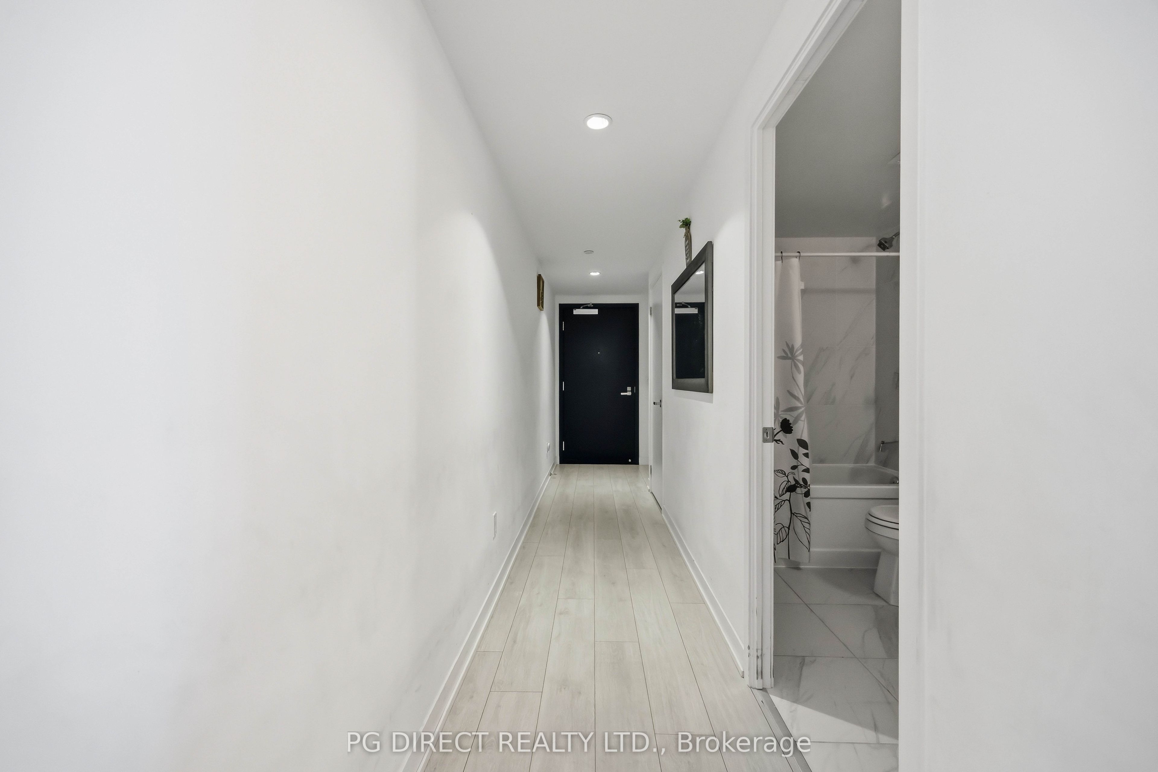 31 Tippett Road 363, Toronto, ON M3H 0C8 photo 5
