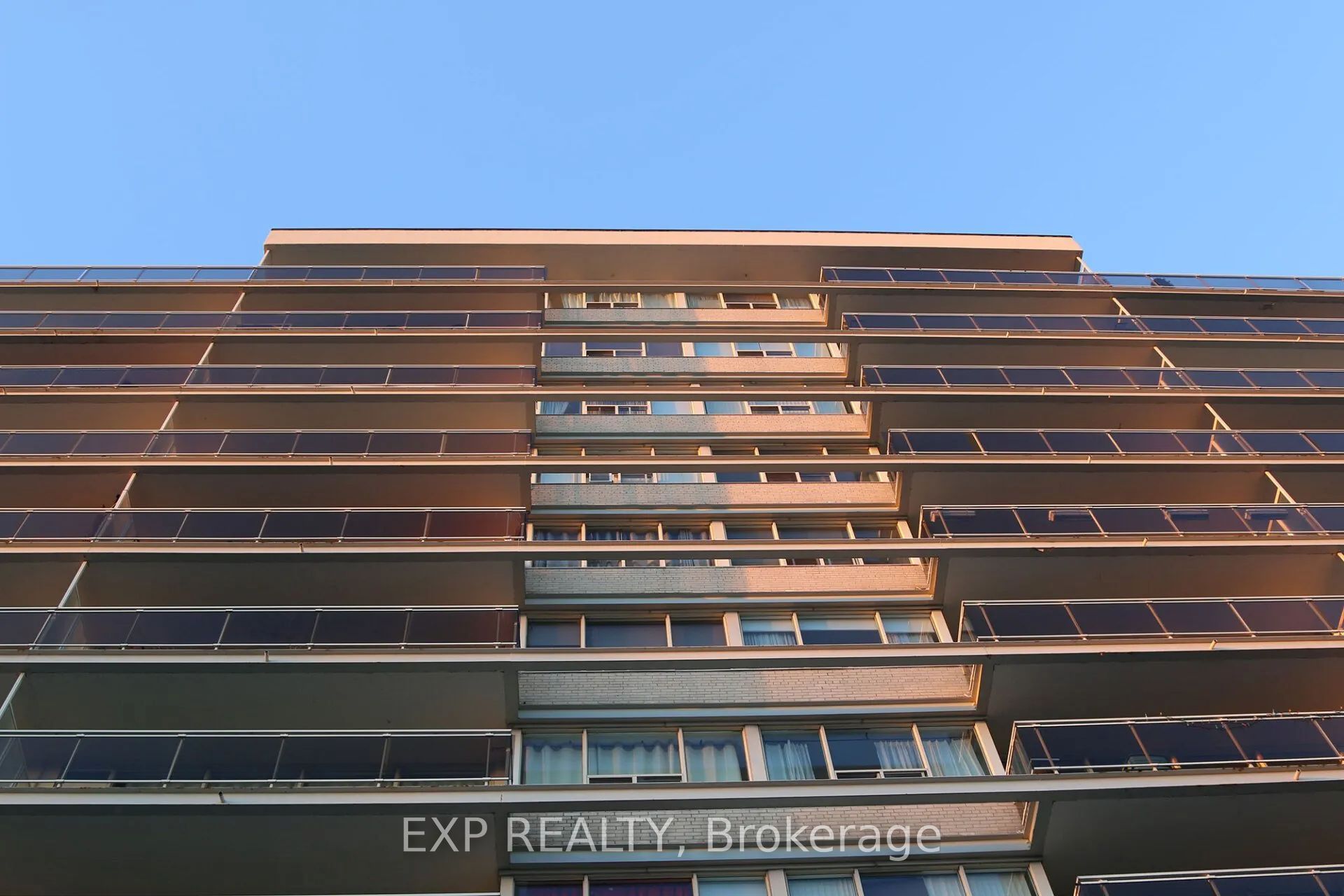 160 Balmoral Avenue 1007, Toronto, ON M4V 1J7