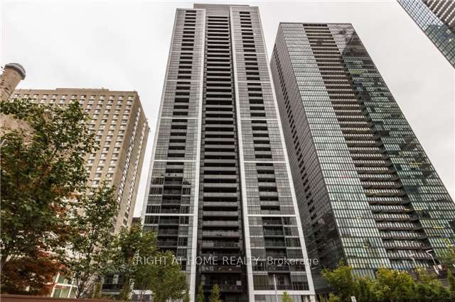 28 Ted Rogers Way 1506, Toronto, ON M4Y 2J4
