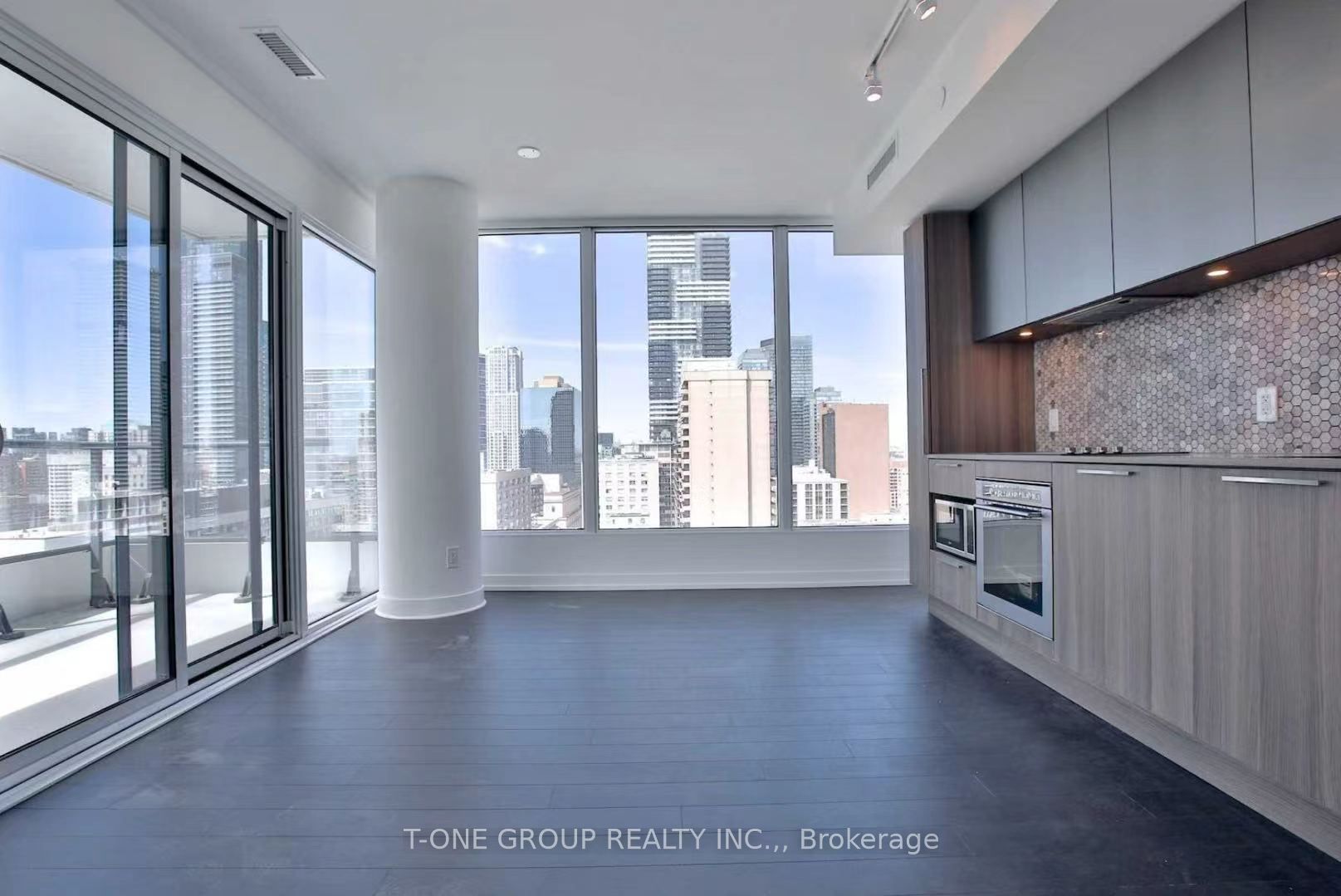 85 Wood Street 3003, Toronto, ON M4Y 0E8
