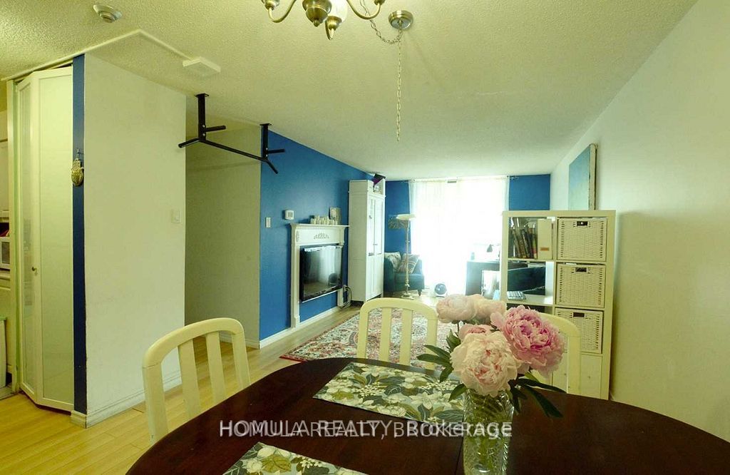 250 Jarvis Street 303, Toronto, ON M5B 2L2