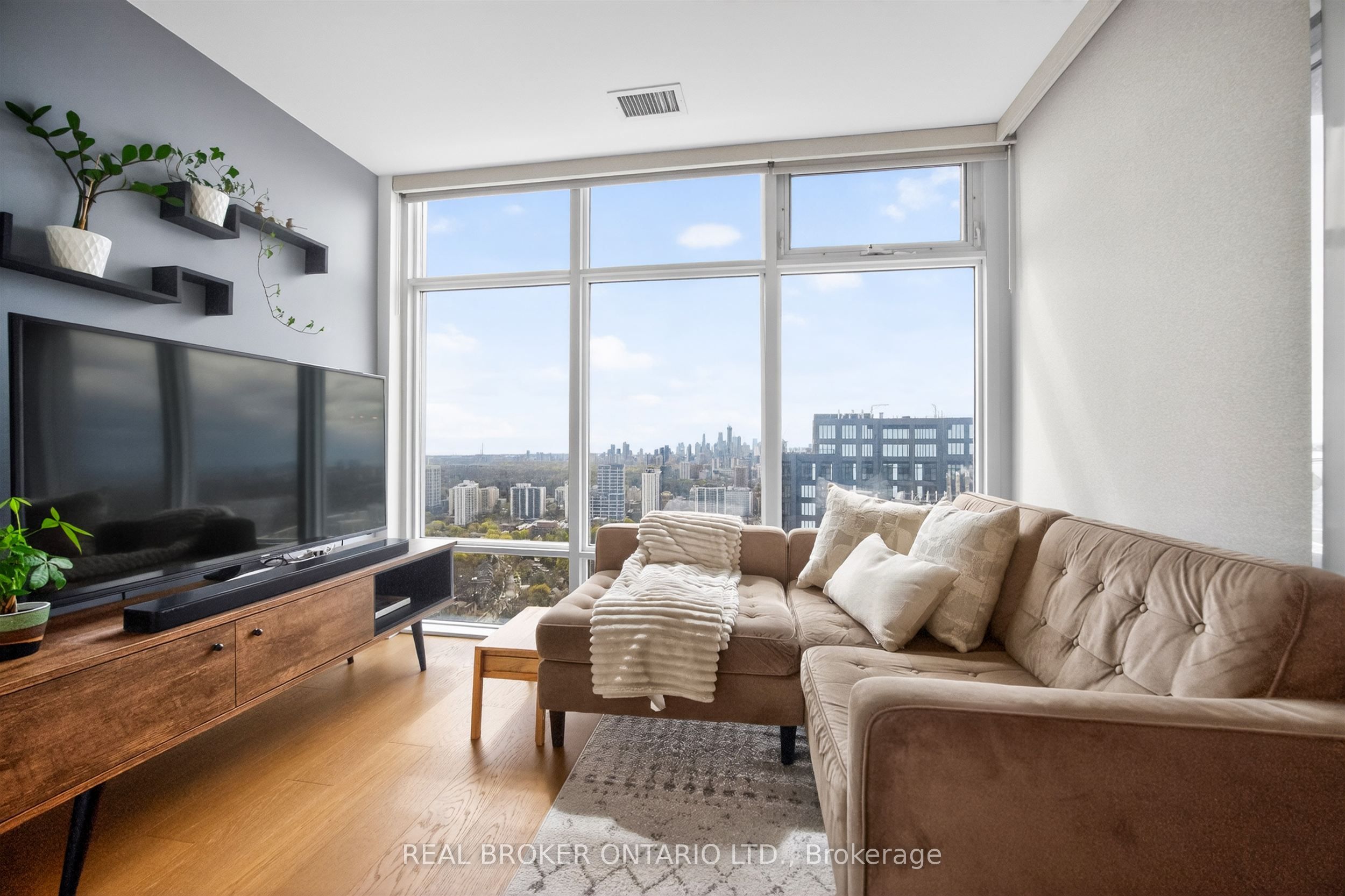 2191 Yonge Street 4603, Toronto, ON M4S 3H8 photo 4