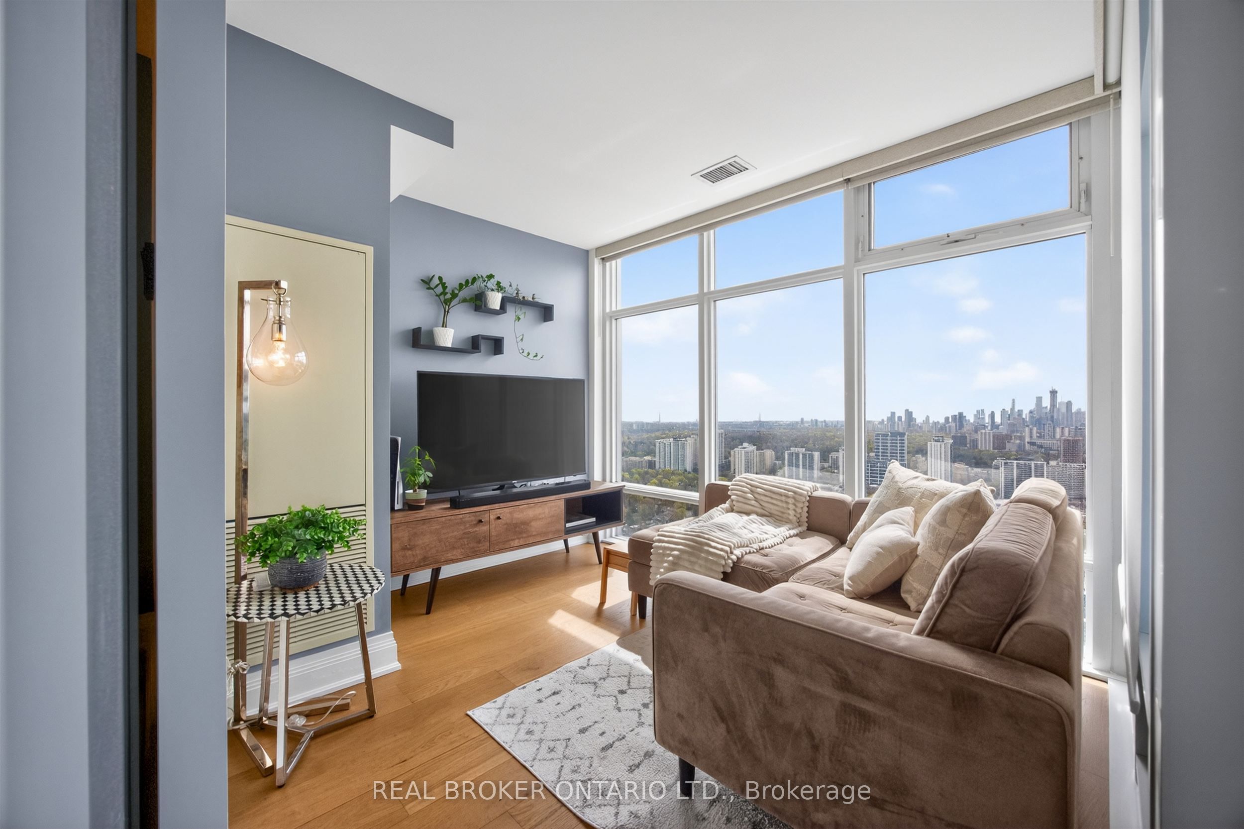 2191 Yonge Street 4603, Toronto, ON M4S 3H8 photo 5