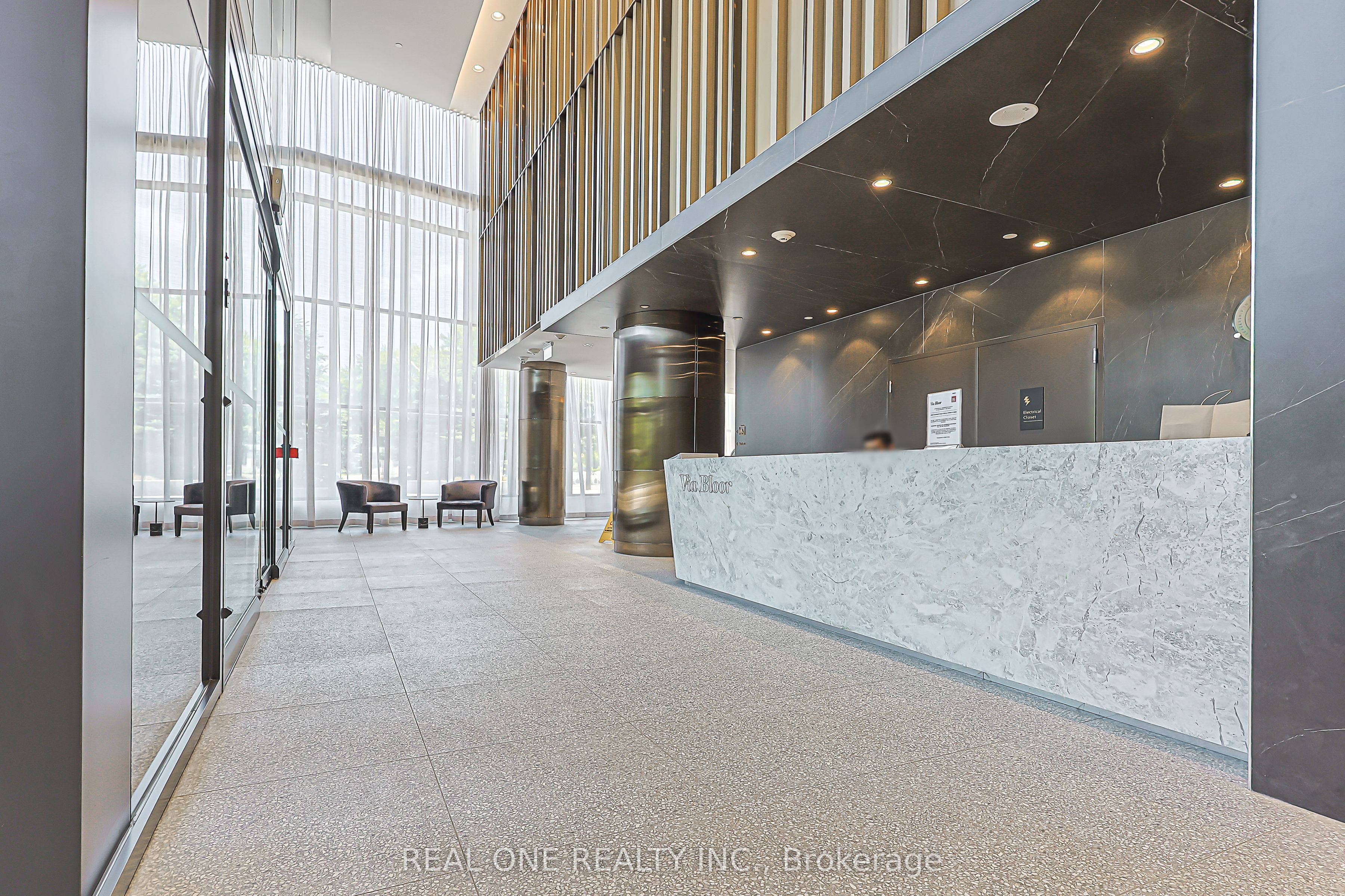585 Bloor St East Street 821, Toronto, ON M4W 0B3 photo 5