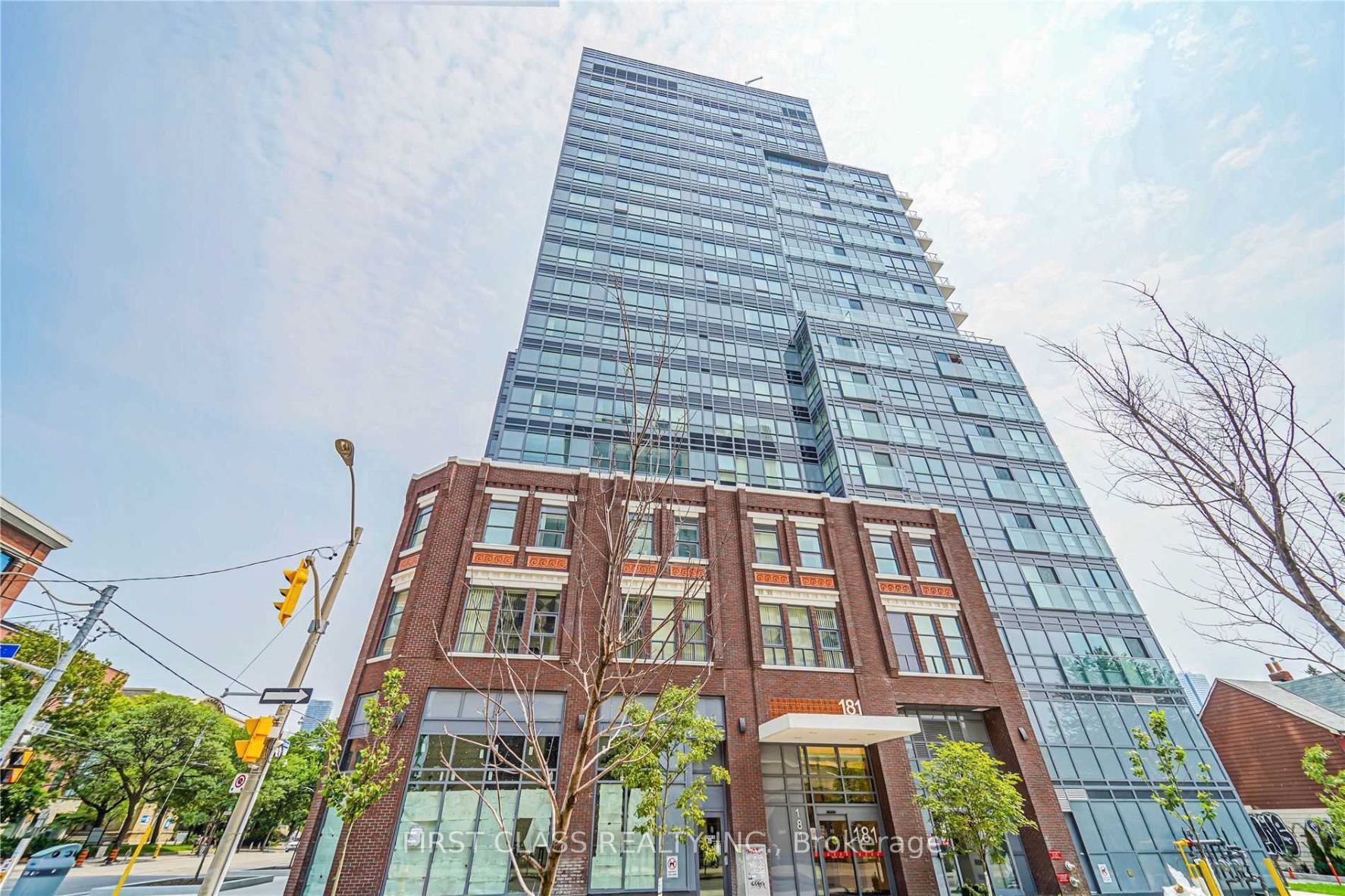 181 Huron Street 805, Toronto, ON M5T 0C1