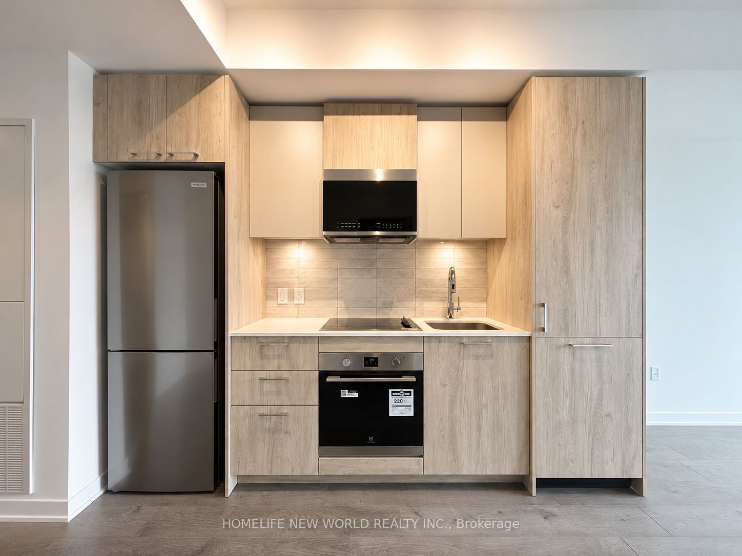 10 Oak Street 1402, Toronto, ON M5A 0Z1 photo 2