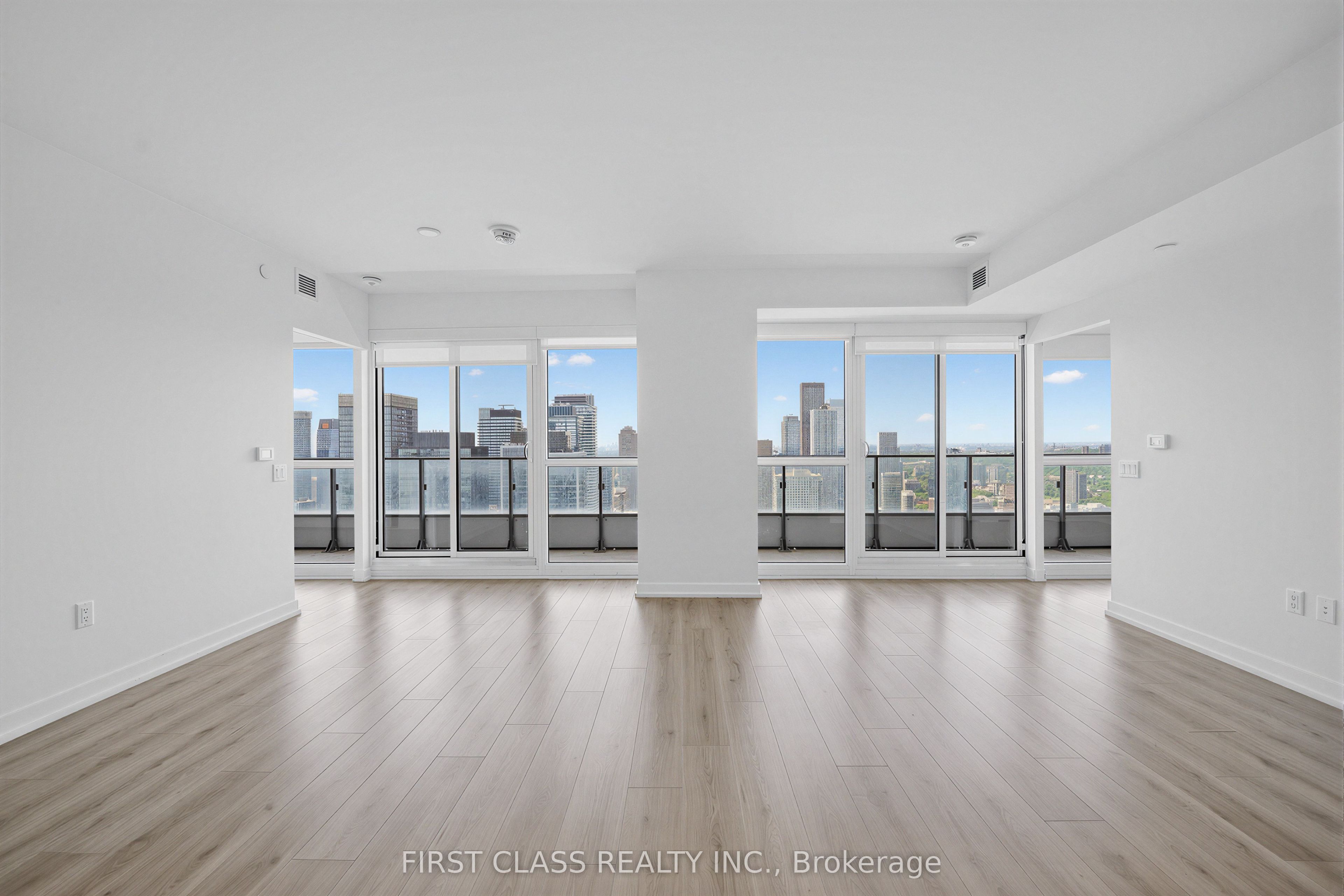 395 Bloor Street E 4203, Toronto, ON M4W 0B4 photo 4