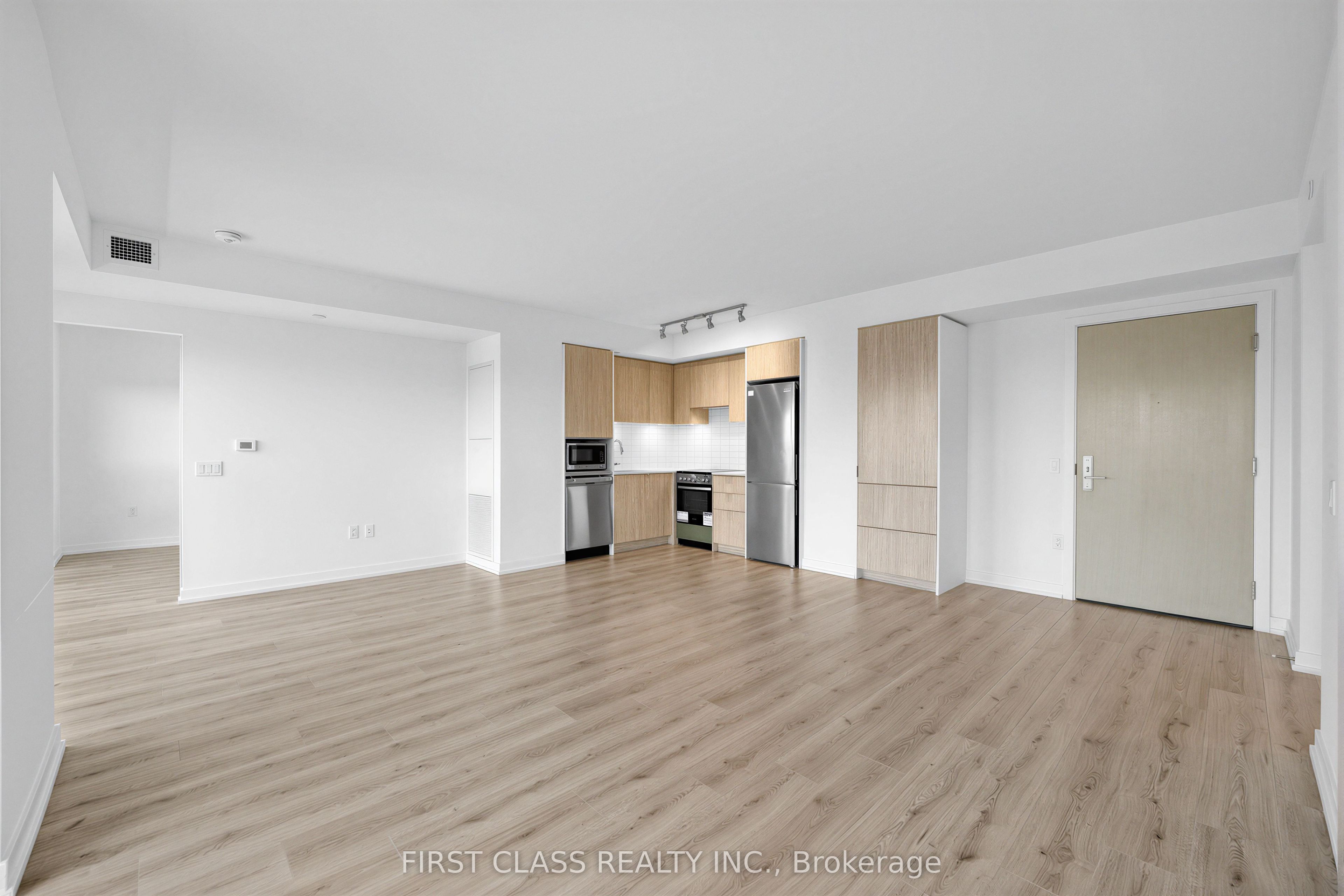 395 Bloor Street E 4203, Toronto, ON M4W 0B4 photo 5