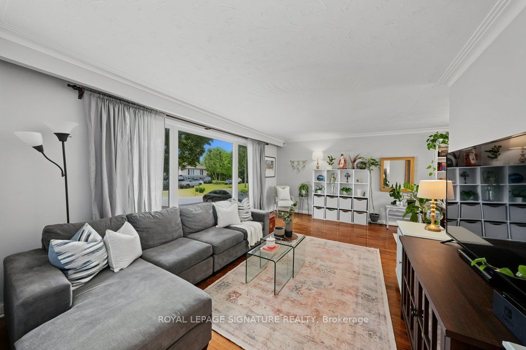 34 Clifton Avenue, Toronto, ON M3H 4L1 photo 5