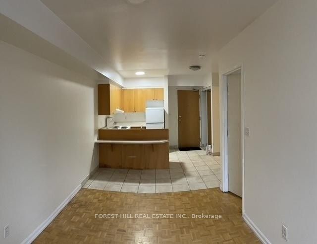 126 Dundas Street 202, Toronto, ON M5B 1E2 photo 4