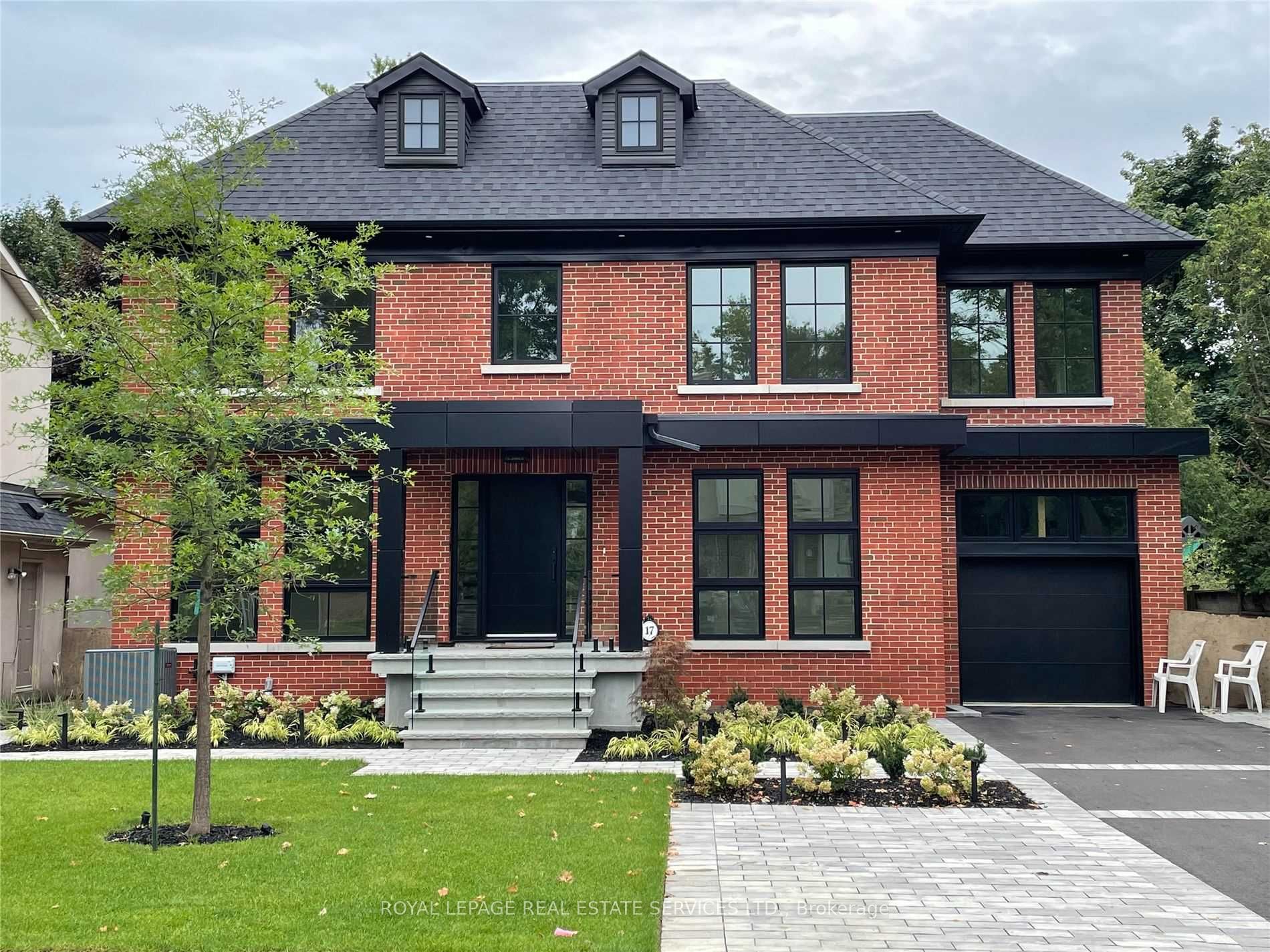 17 Romney Road, Toronto, ON M3H 1H1
