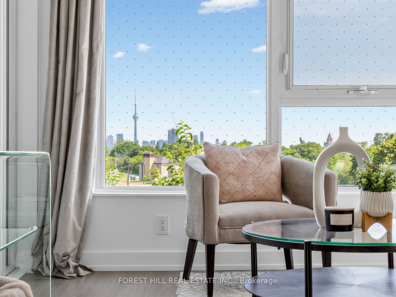 6 Parkwood Avenue 313, Toronto, ON M4V 2W8 photo 5
